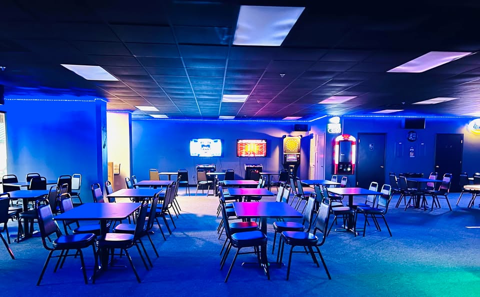 LA Tavern pool hall exterior/interior